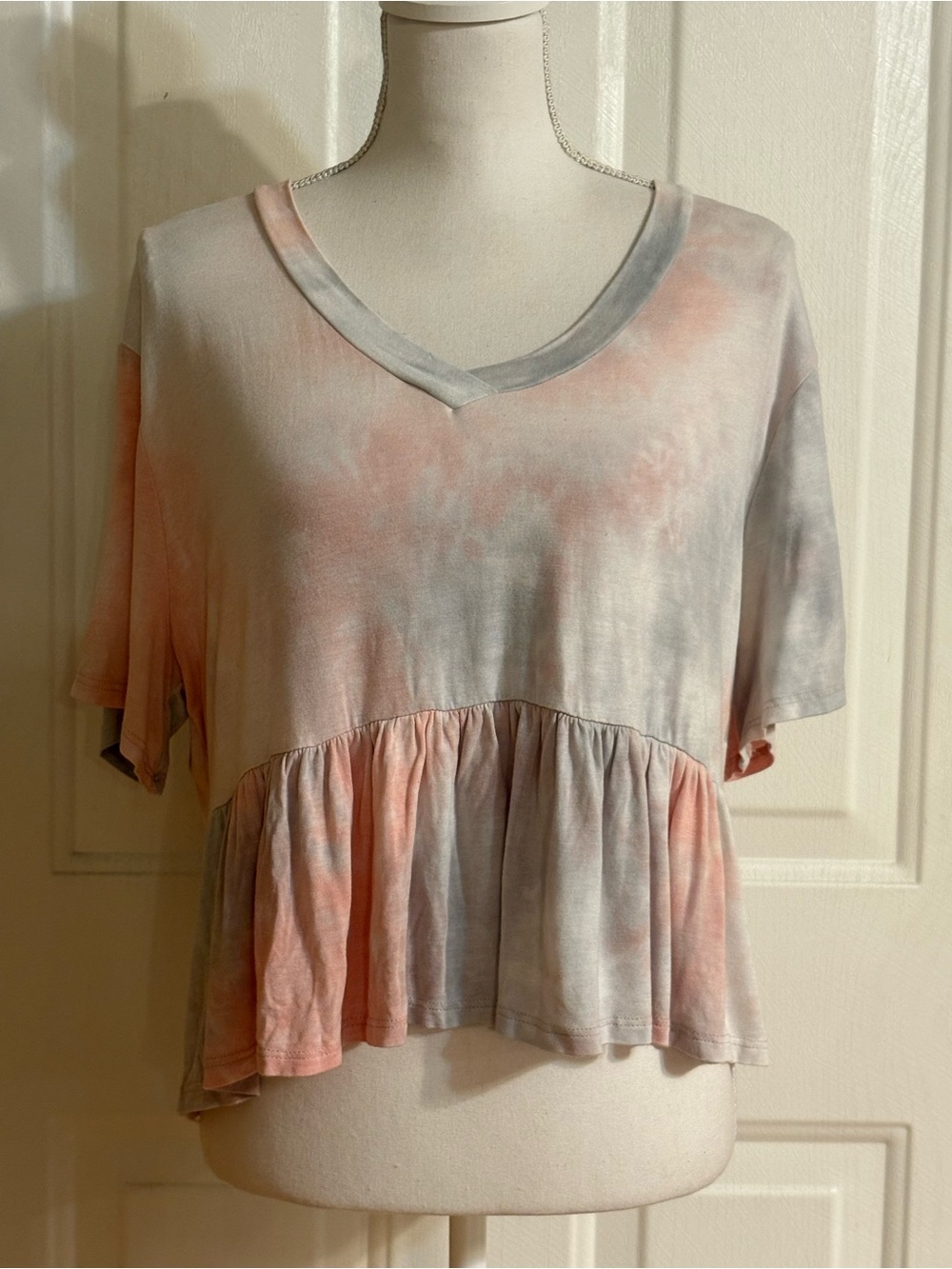 21 Saints Tie-Dye Peplum V-Neck Top - Pink & Gray size XL